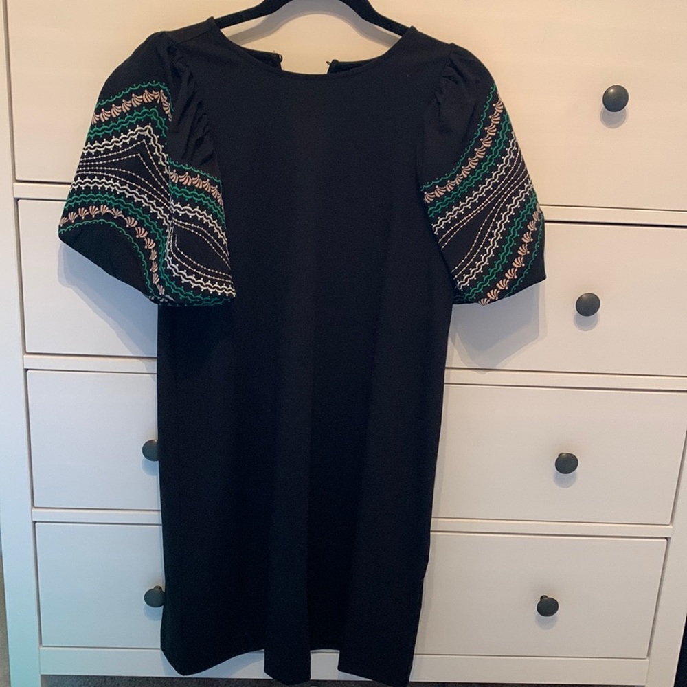 Black Ann Taylor dress with sleeve detailing